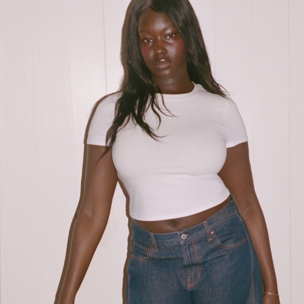 ABERCROMBIE Essential Baby Tee